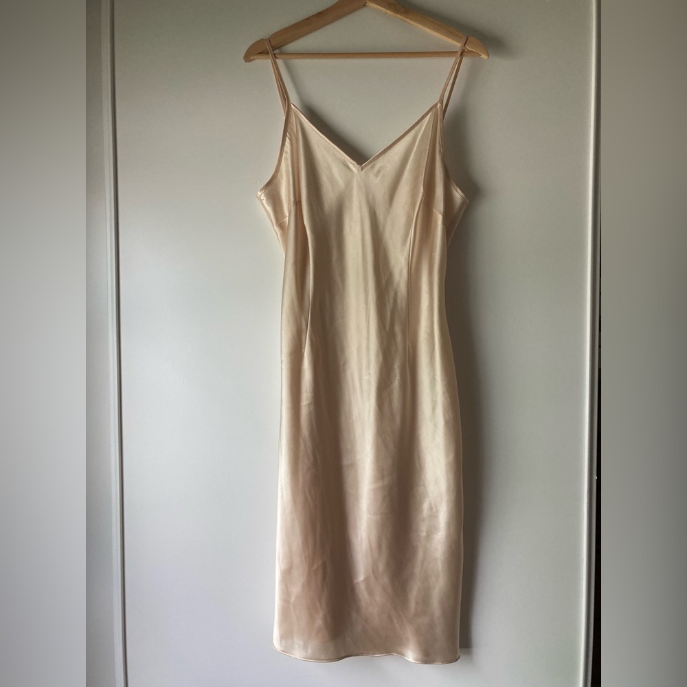Vintage Liz Claiborne cream slip. Size 14.
